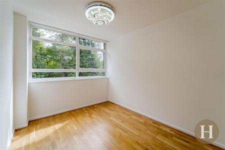 Hadleigh Estate Agents-1.jpg