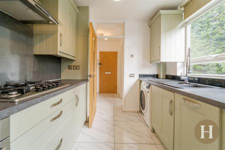 Hadleigh Estate Agents-22.jpg