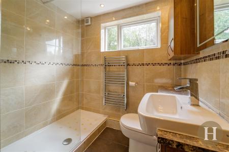 Hadleigh Estate Agents-9.jpg