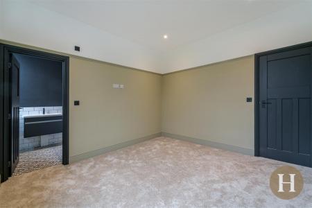 Hadleigh Estate Agents-10.jpg