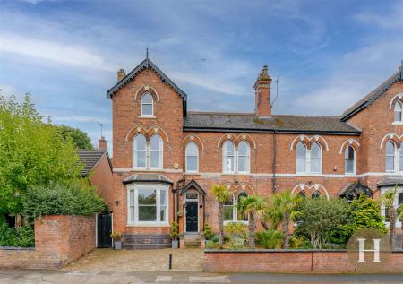 Hadleigh Estate Agents-63.jpg