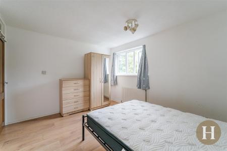 Hadleigh Estate Agents-20.jpg