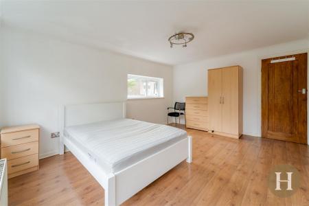Hadleigh Estate Agents-11.jpg