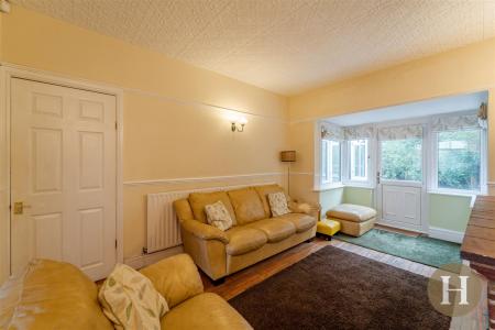 Hadleigh Estate Agents-20.jpg