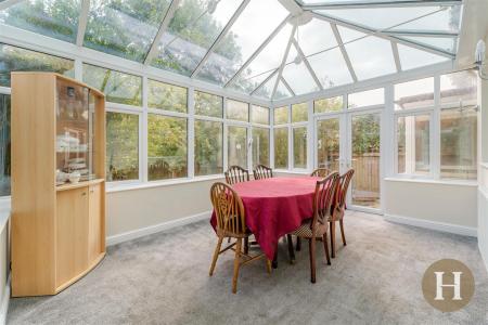 Hadleigh Estate Agents-33.jpg