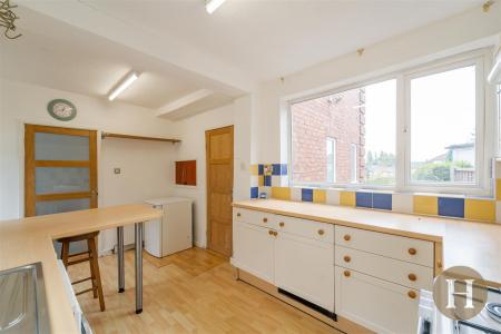 Hadleigh Estate Agents-31.jpg