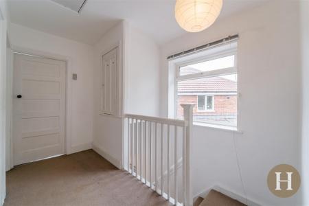 Hadleigh Estate Agents-16.jpg