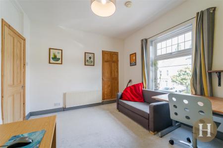 Hadleigh Estate Agents-16.jpg