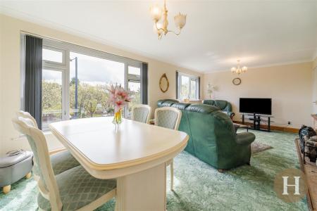 Hadleigh Estate Agents-18.jpg