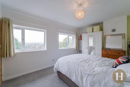 Hadleigh Estate Agents-28.jpg