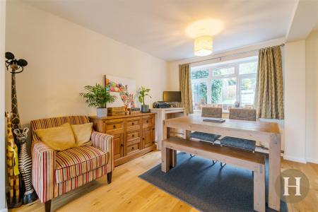 Hadleigh Estate Agents-12.jpg