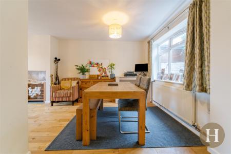 Hadleigh Estate Agents-10.jpg