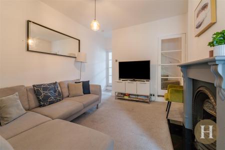 Hadleigh Estate Agents-8.jpg