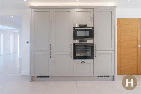 Hadleigh Estate Agents-65.jpg