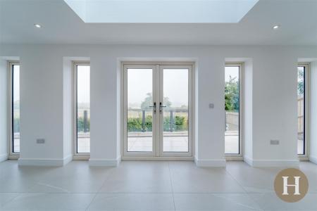 Hadleigh Estate Agents-13.jpg