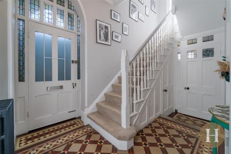 Porch/ Hallway