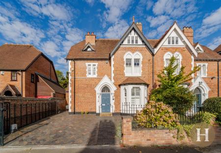 Hadleigh Estate Agents-33.jpg