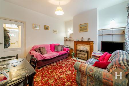 Hadleigh Estate Agents-6.jpg