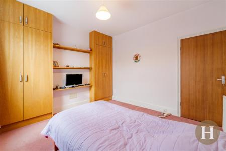 Hadleigh Estate Agents-20.jpg