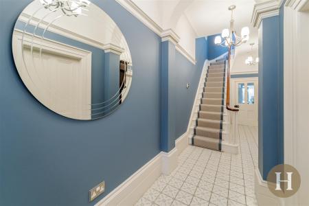 Hadleigh Estate Agents-33.jpg