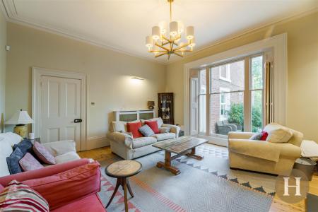 Hadleigh Estate Agents-3.jpg