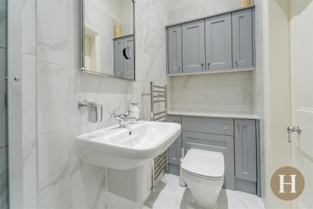 Hadleigh Estate Agents-47.jpg