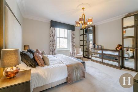 Hadleigh Estate Agents-41.jpg