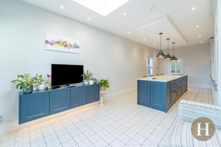 Hadleigh Estate Agents-26.jpg