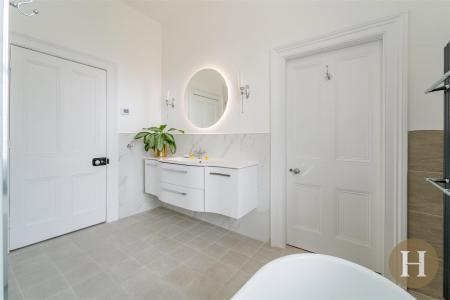 Hadleigh Estate Agents-49.jpg