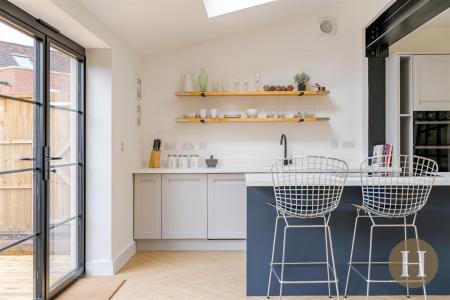 Hadleigh Estate Agents-57.jpg