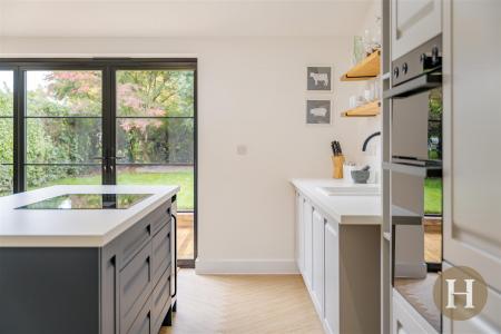 Hadleigh Estate Agents-54.jpg