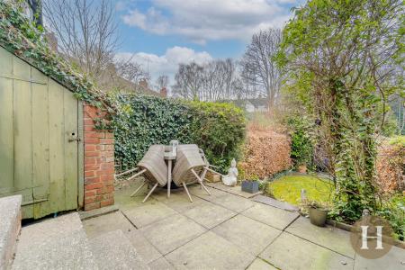 Hadleigh Estate Agents-27.jpg