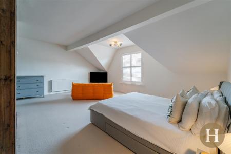 Hadleigh Estate Agents-42.jpg