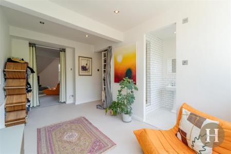 Hadleigh Estate Agents-58.jpg