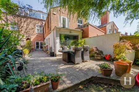 Hadleigh Estate Agents-66.jpg