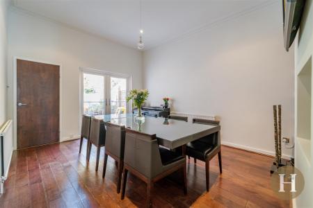 Hadleigh Estate Agents-6.jpg