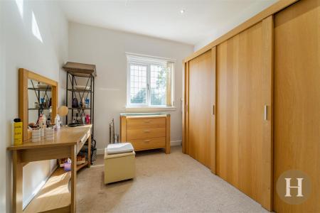 Hadleigh Estate Agents-62.jpg