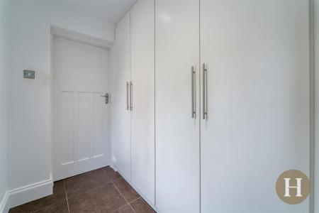 Hadleigh Estate Agents-29.jpg