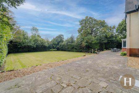 Hadleigh Estate Agents-41.jpg