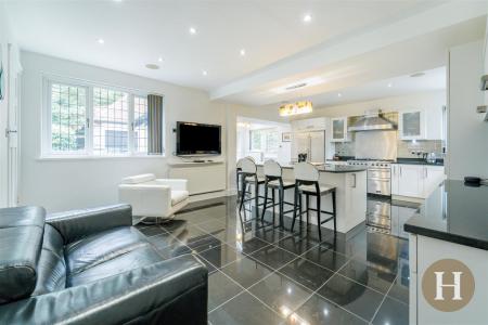 Hadleigh Estate Agents-6.jpg