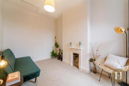 Hadleigh Estate Agents-25.jpg