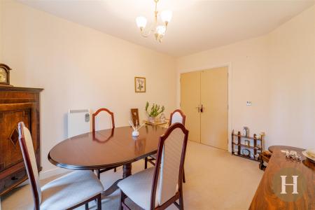 Hadleigh Estate Agents-24.jpg