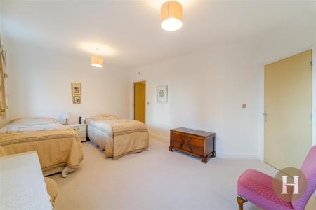 Hadleigh Estate Agents-6.jpg