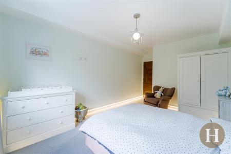 Hadleigh Estate Agents-29.jpg