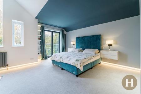 Hadleigh Estate Agents-37.jpg