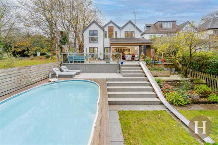 Hadleigh Estate Agents-73.jpg