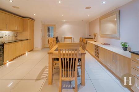 Hadleigh Estate Agents-7.jpg