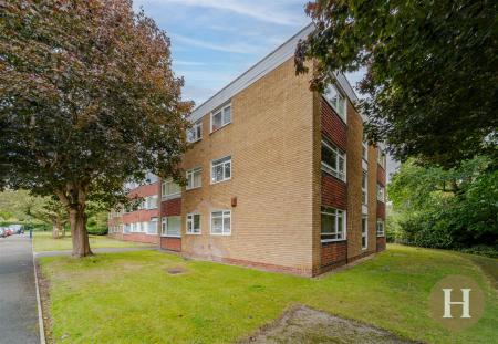 Hadleigh Estate Agents-17.jpg