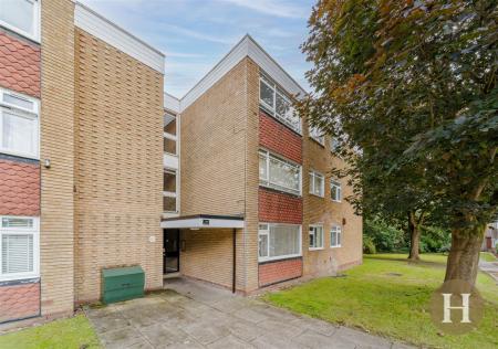 Hadleigh Estate Agents-18.jpg