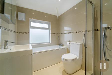 Hadleigh Estate Agents-31.jpg